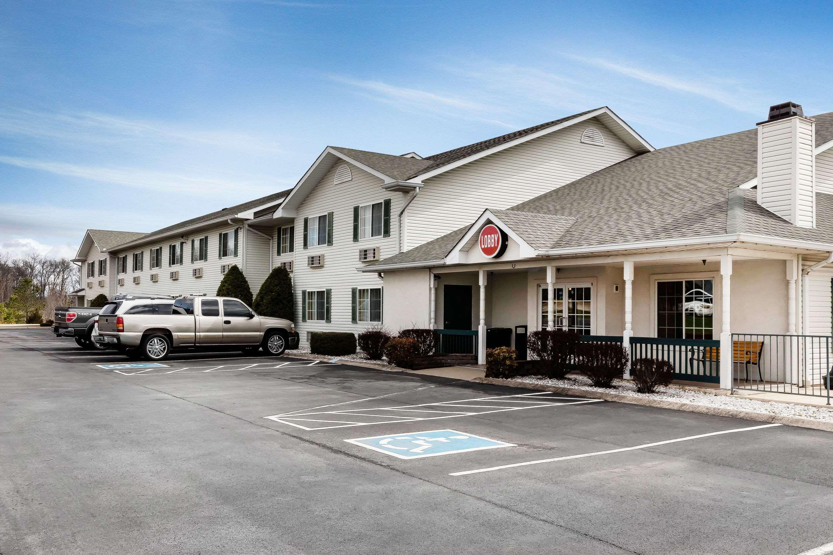 Econo Lodge Inn & Suites Dickson Exterior photo