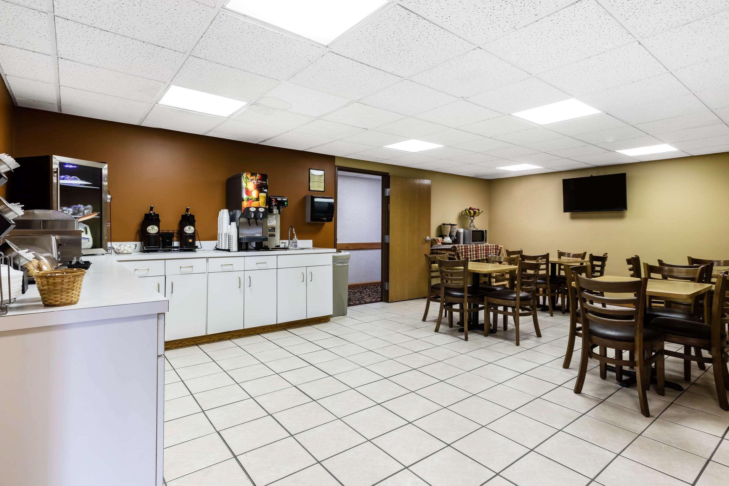 Econo Lodge Inn & Suites Dickson Exterior photo