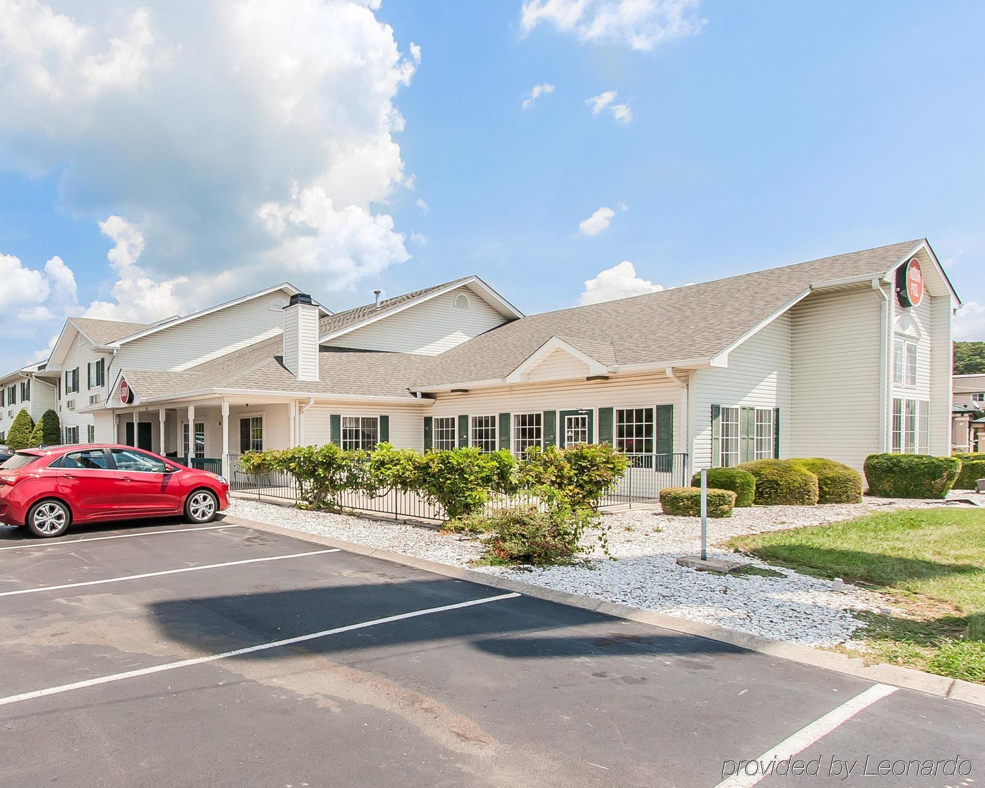 Econo Lodge Inn & Suites Dickson Exterior photo